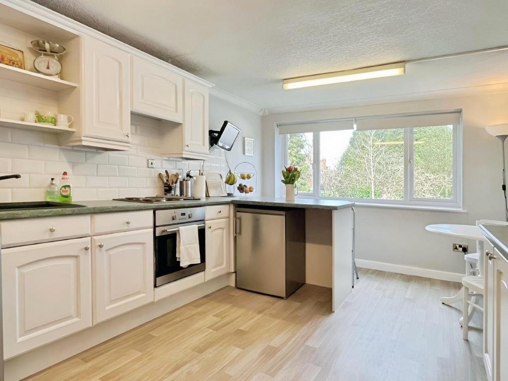 146437cd-Kitchen.jpg