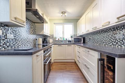24 Mountview Crescent, St Lawrence, Southminster, CM0 7NT