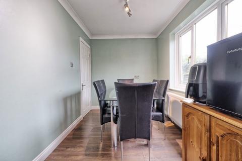 24 Mountview Crescent, St Lawrence, Southminster, CM0 7NT