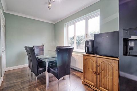 24 Mountview Crescent, St Lawrence, Southminster, CM0 7NT