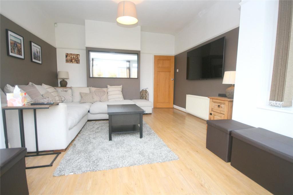 Living Room Photo 2