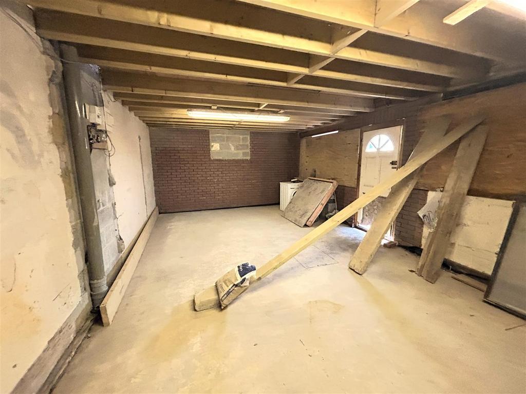 Lot Image1892068.jpg