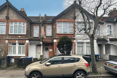 2 bedroom flat for sale, 5 Park Road, South Norwood, London, SE25 6LA