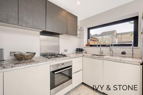 24 Fairfield Road, London, E17 6EW