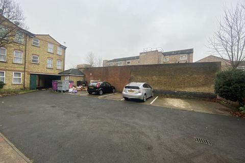 Parking to rent, St. Leonards Street, London