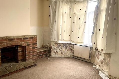 3 bedroom terraced house for sale, Manchester Road, Swindon