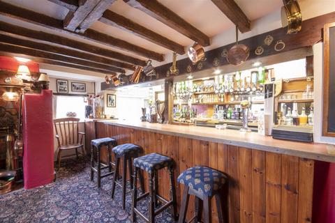 Pub to rent, The Cross Keys Inn, Gwer-Y-Ciliau, Llansantffraid-Ym-Mechain