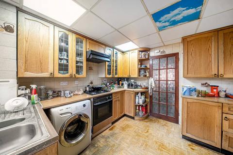 3 bedroom terraced house for sale, Robin Grove, Kenton, Harrow, HA3