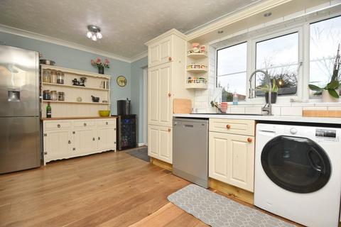 11 Newlands, Otley, Ipswich, IP6 9NY