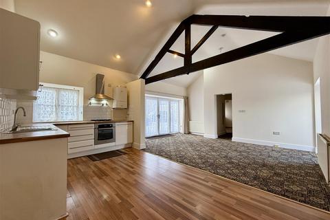 2 bedroom barn conversion for sale, Searston Avenue, Holmewood, Chesterfield