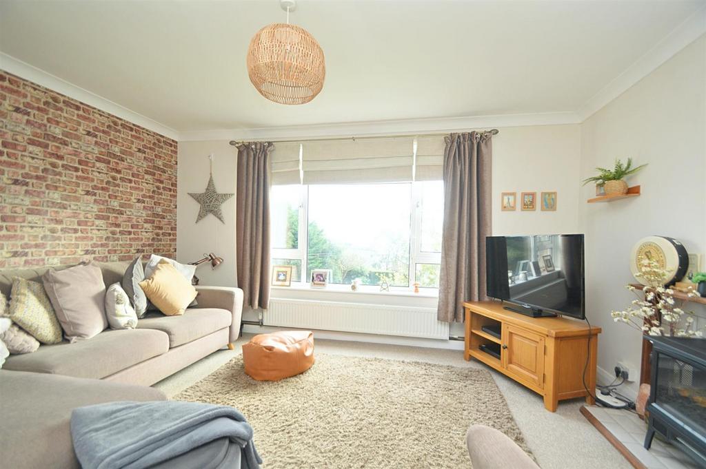 Resized Lounge1.jpg