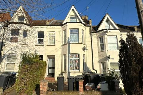 1 bedroom flat for sale, Flat 5, 20 St. Mary's Road, South Norwood, London, SE25 6UT