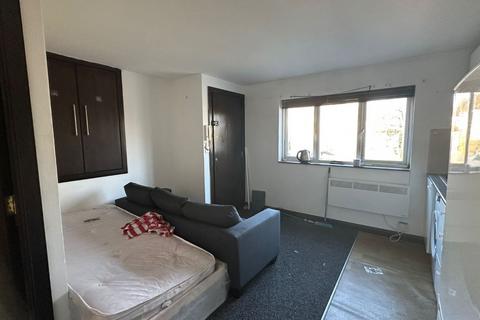 1 bedroom flat for sale, Flat 5, 20 St. Mary's Road, South Norwood, London, SE25 6UT