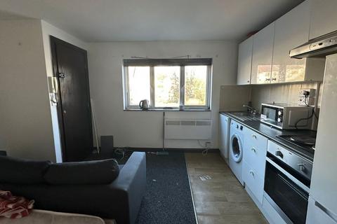 1 bedroom flat for sale, Flat 5, 20 St. Mary's Road, South Norwood, London, SE25 6UT