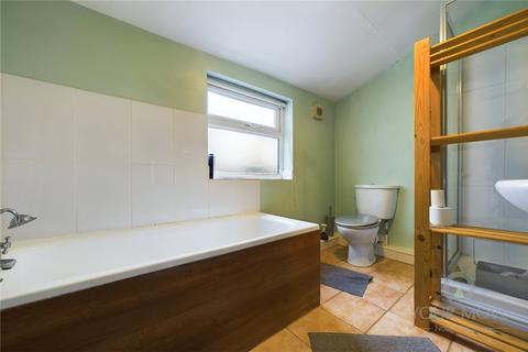 72 Junction Road, Northampton, NN2 7HS