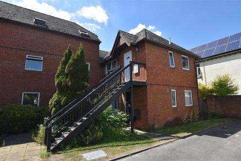 Studio for sale, Westholm Court, Bicester