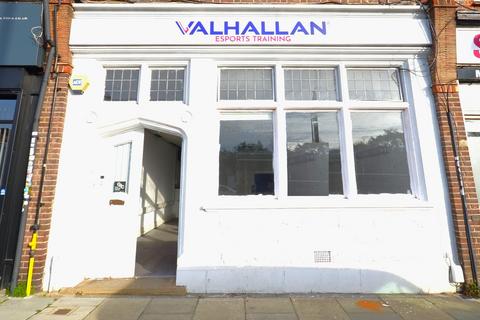 Shop to rent, Park Parade, Gunnersbury Avenue, Acton W3 9BD