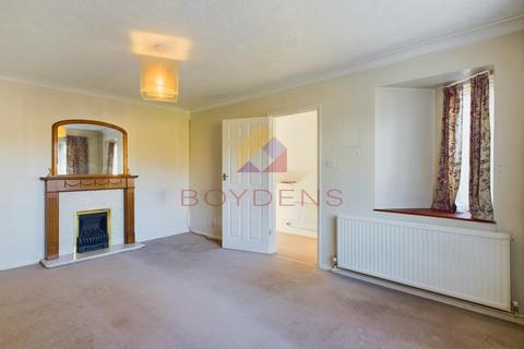 2 bedroom semi-detached bungalow for sale, Whitefriars Way, Colchester CO3