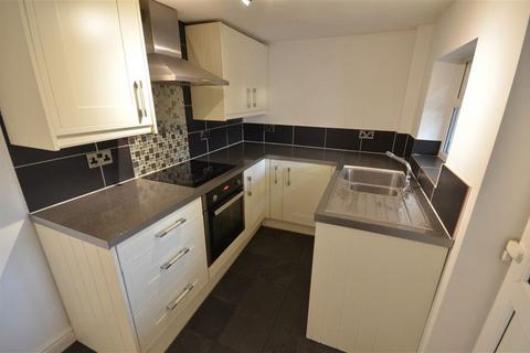 1 bedroom terraced house to rent, High Street, Rawcliffe, DN14