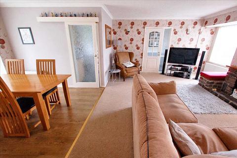 4 bedroom detached bungalow for sale, 19 Hazel Grove