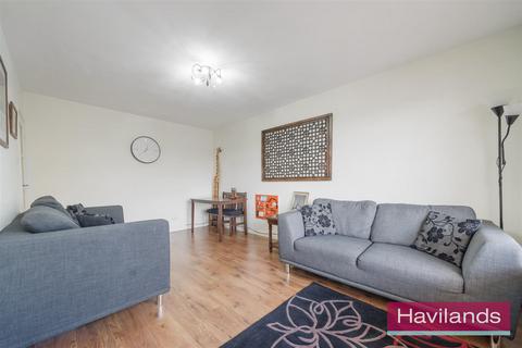 2 bedroom maisonette for sale, Byland Close, London