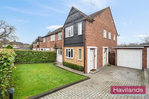 19 Byland Close, London, N21 1QH