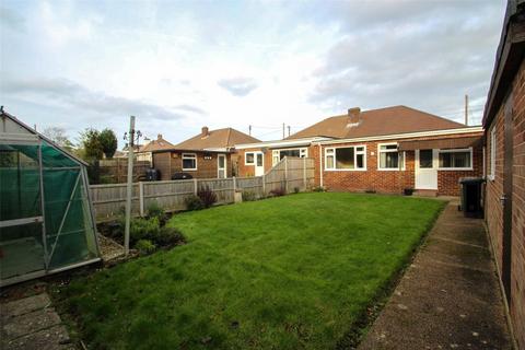 3 bedroom bungalow for sale, Sellwood Road, Netley Abbey, Southampton, Hampshire, SO31