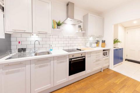 2 bedroom flat to rent, Barons Court Road, London W14