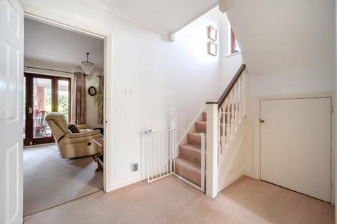 3 bedroom link detached house for sale, Fernlea Close, Flackwell Heath, High Wycombe, Buckinghamshire, HP10