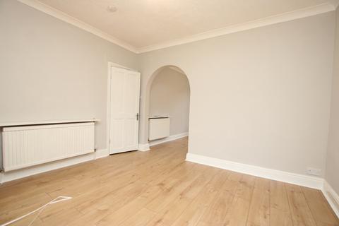 3 bedroom terraced house to rent, Sackville Street, Kettering, Northamptonshire, NN16