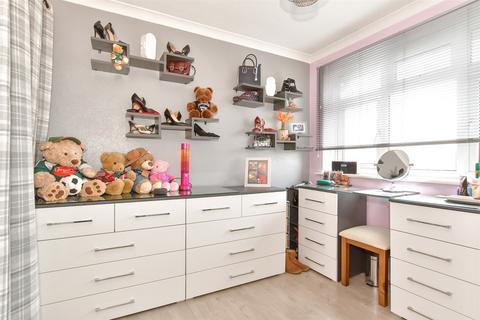 35 Apple Close, Snodland, ME6 5JP