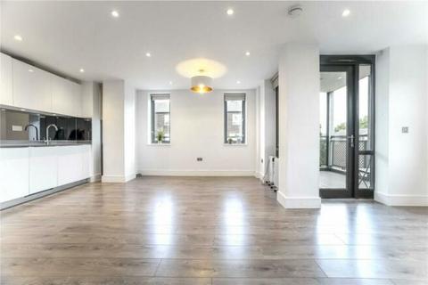 3 bedroom flat for sale, Flat 6 Albany Court, Spring Grove, Kew Bridge, London, W4 3BF