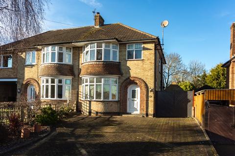 3 bedroom semi-detached house for sale, Farndale Drive, Loughborough, LE11