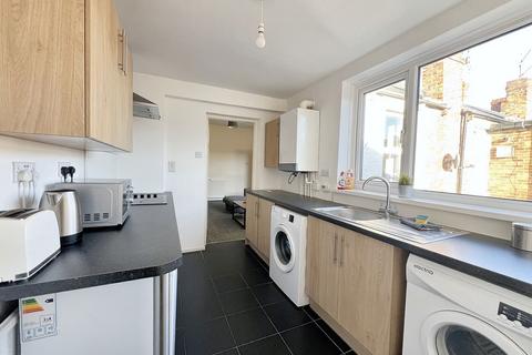 3 bedroom flat for sale, Laurel Street, Wallsend, Tyne and Wear, NE28 6PQ