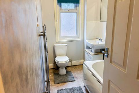 13 Doris Avenue, Bolton, BL2 6DB
