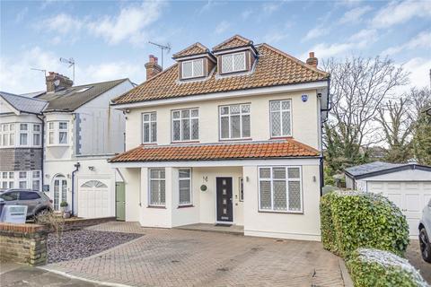 Belmont Avenue, Cockfosters, EN4