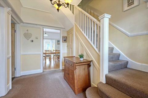 4 bedroom semi-detached house for sale, Chalkwell SS0