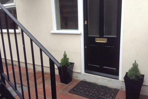 Browning Road, Enfield, EN2
