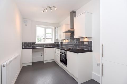 2 bedroom flat to rent, Knighton Park Road London SE26