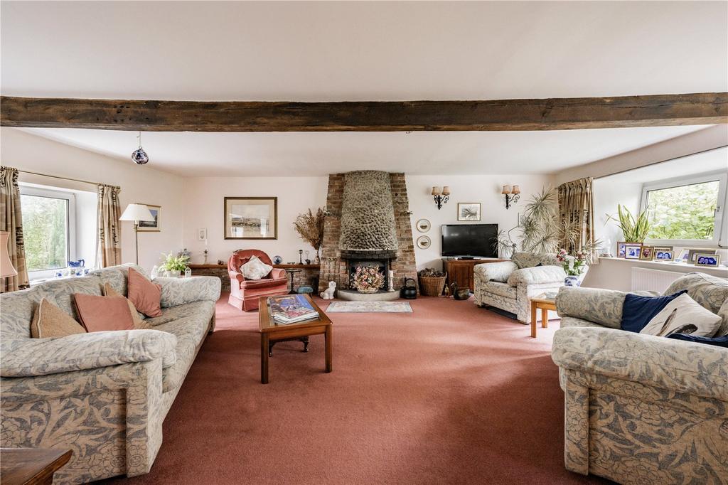 Sitting/ Dining Room
