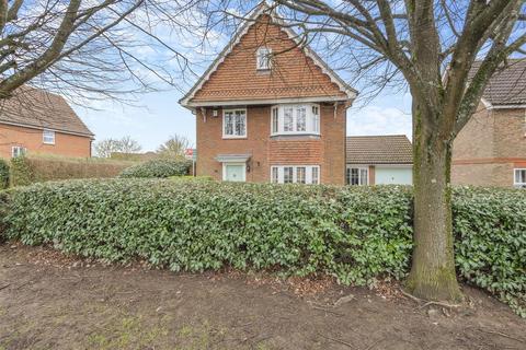 4 bedroom detached house for sale, Sturmer Court, Kings Hill