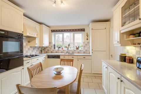 4 bedroom detached house for sale, Sturmer Court, Kings Hill