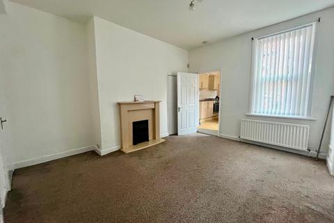 2 bedroom flat to rent, Norham Road, North Shields NE29