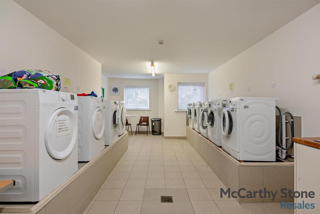 8631871-interior04-800.jpg