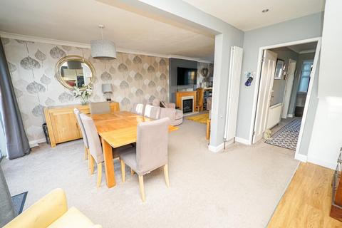 4 Woodside Way, Leighton Buzzard, LU7 2PN
