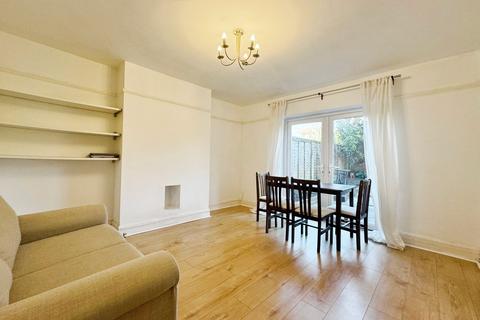 3 bedroom semi-detached house to rent, Austin Drive, Didsbury, Manchester, M20