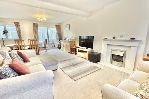 4 Pullman Close, Wirral, CH60 1YW