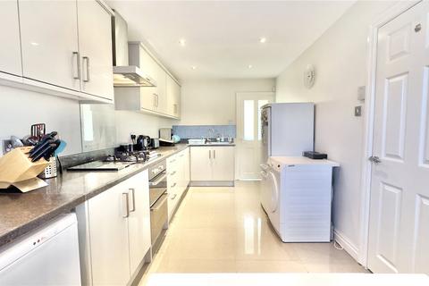 4 Pullman Close, Wirral, CH60 1YW