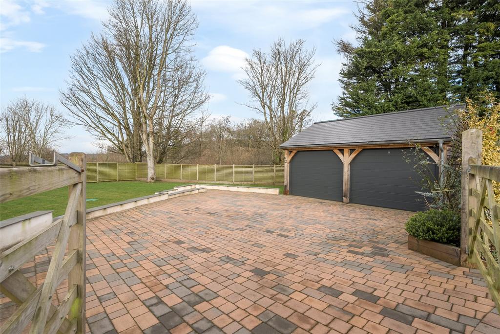 Driveway & Garages