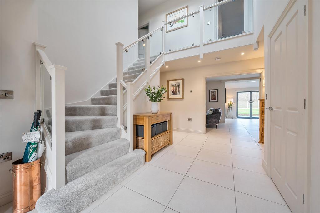 Entrance Hall/Stairs